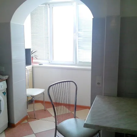 Homelike Flat Near The Iec On Levoberezhnaya Daire Kiev