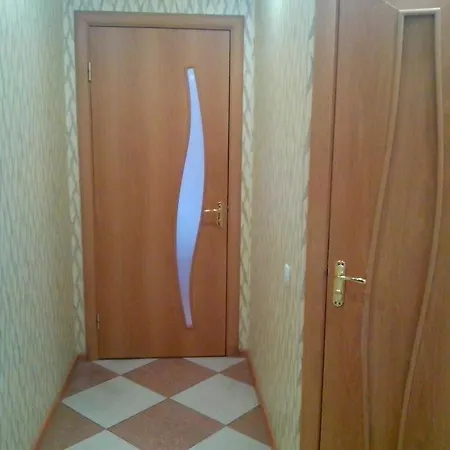 Homelike Flat Near The Iec On Levoberezhnaya Daire