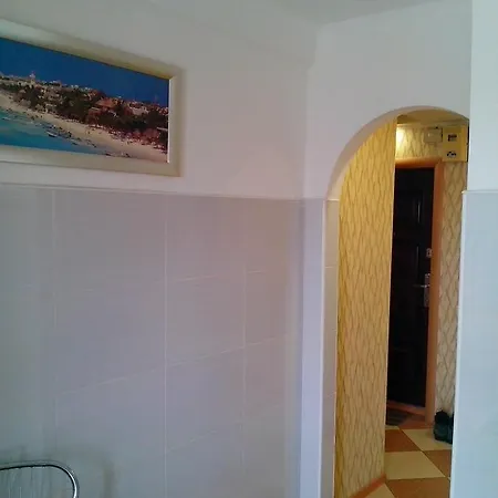 Homelike Flat Near The Iec On Levoberezhnaya Kiev